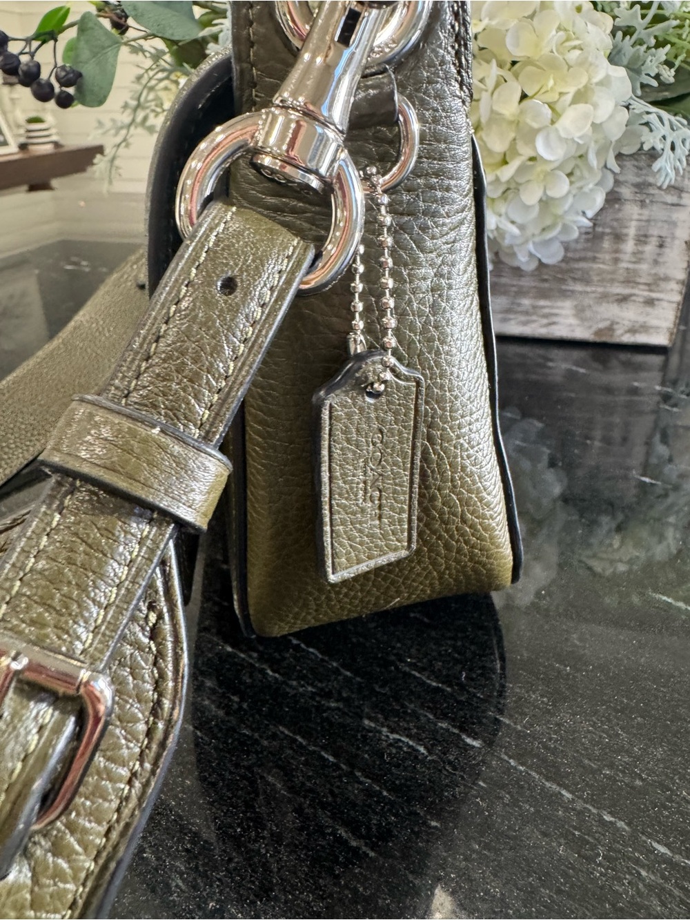 💚COACH Pebbled Leather Flap Crossbody Bag Olive Green Silver Hardware style76698 - Picture 11 of 12